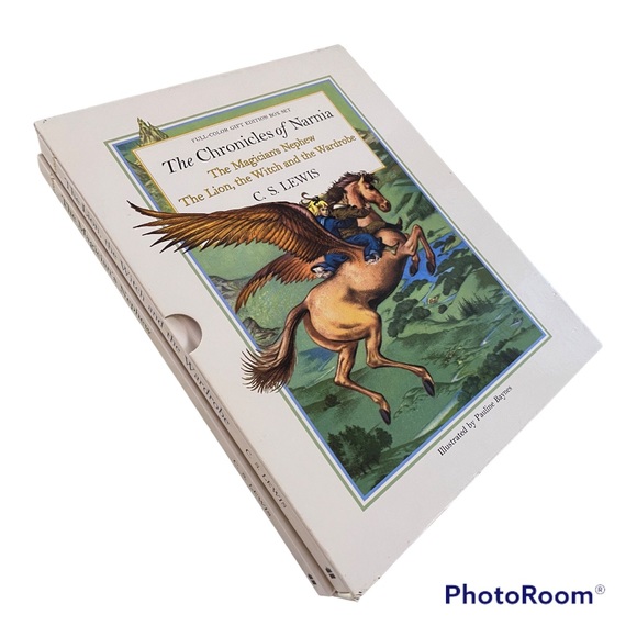 The Chronicles of Narnia by C.S. Lewis Boxed Set - Picture 3 of 5